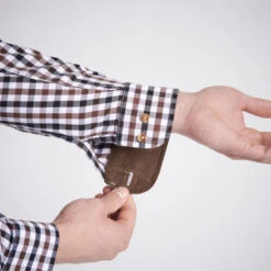 CHEMISE VERNEY CARRON À CARREAUX BLANCHE -Camping Promotion Magasin chemise verney carron a carreaux blanche 4