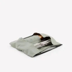 Quechua TABLE DE CAMPING COMPACTE 4/6 PERSONNES - PLATEAU BOIS - POCHE DE RANGEMENT -Camping Promotion Magasin table de camping compacte 46 personnes plateau bois poche de rangement 3