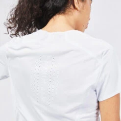 Quechua Tee Shirt Ultra Léger De Randonnée Rapide FH 500 Femme Ice. -Camping Promotion Magasin tee shirt ultra leger de randonnee rapide fh 500 femme ice 3